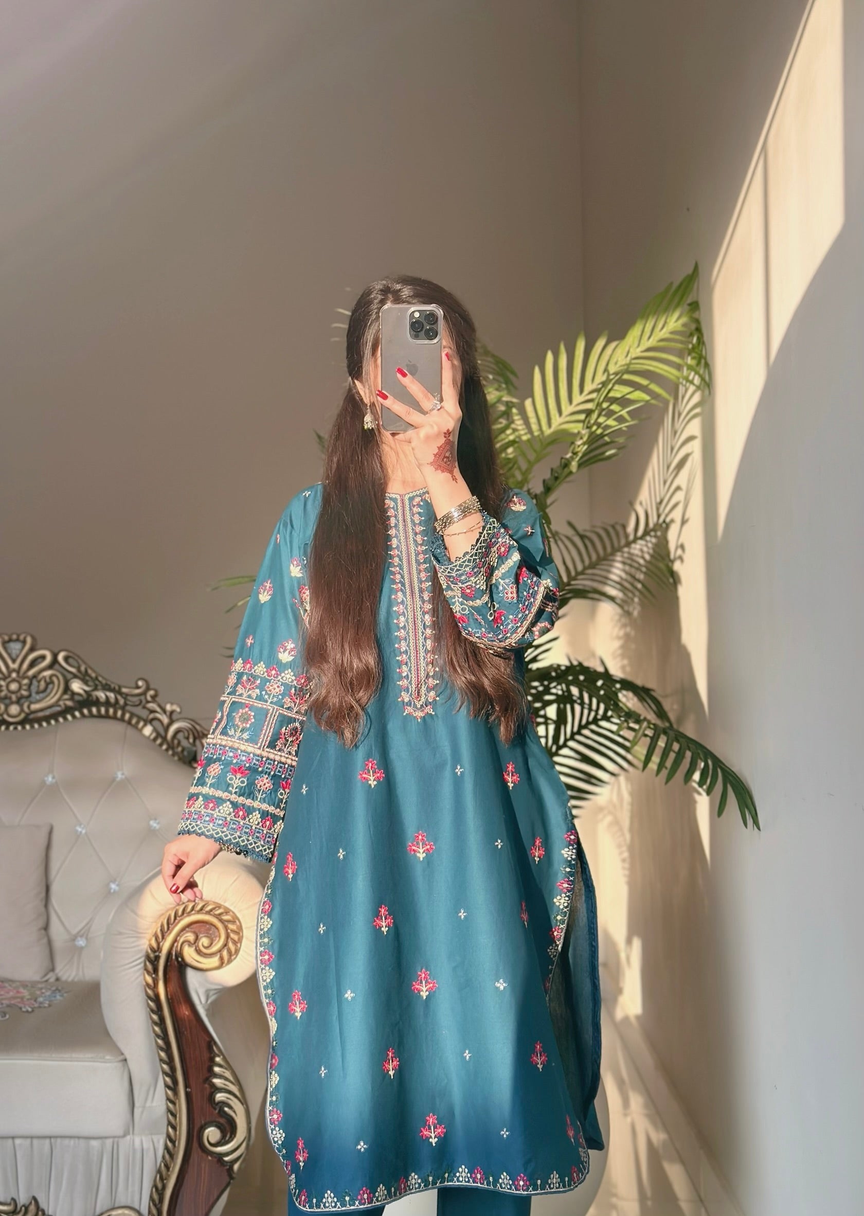 Shajjar 2Pc - Embroidered Stitched