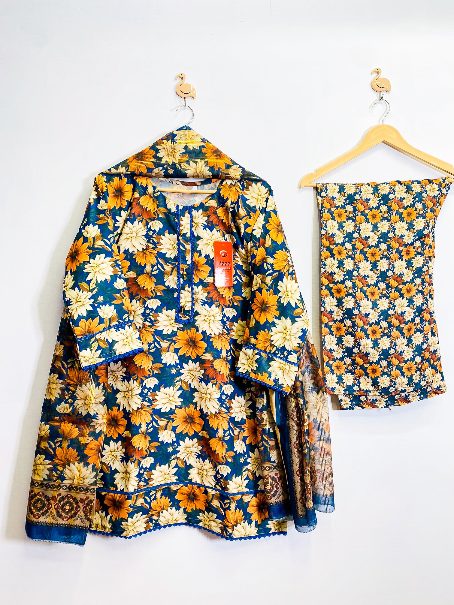 Zehraa 3 Piece Stitched