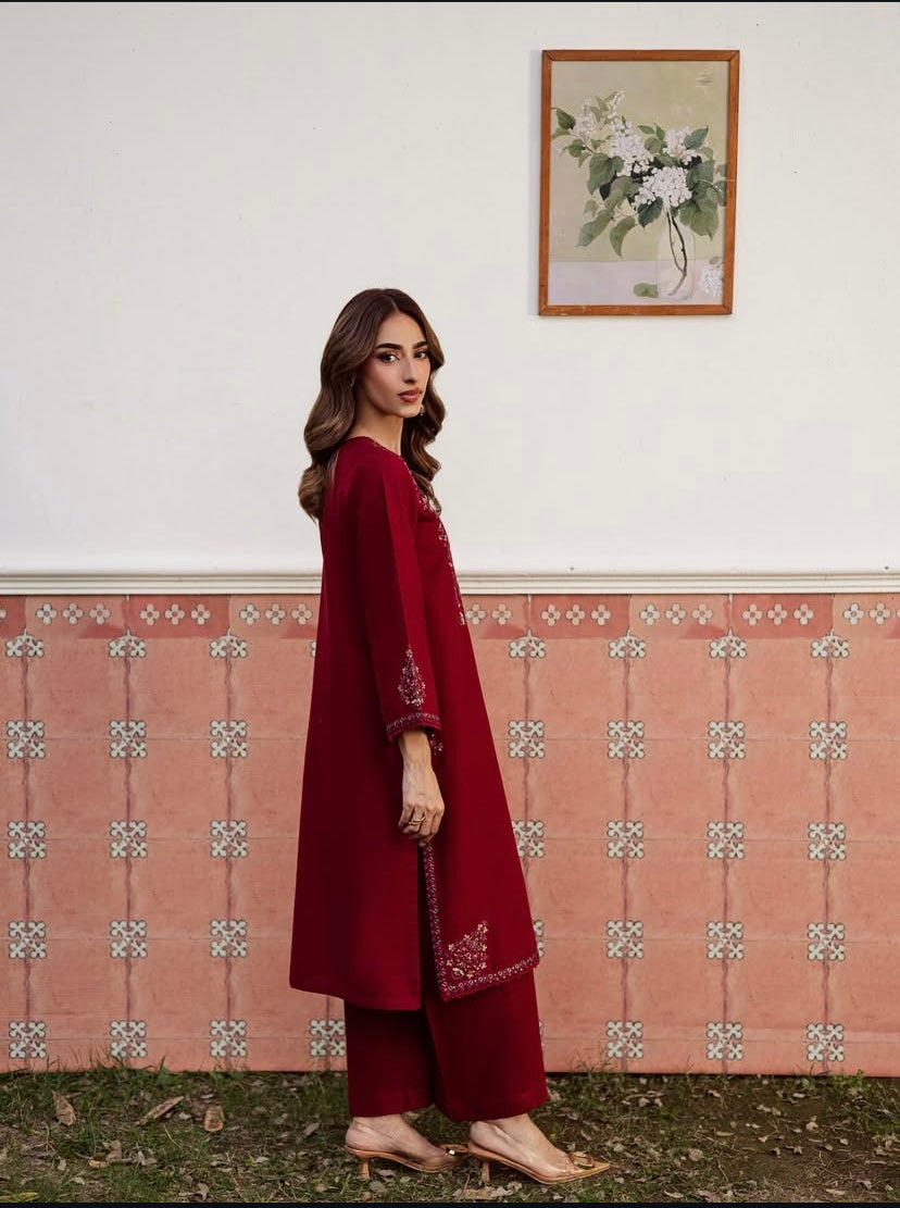 Lyra 2PC - Embroidered Stitched