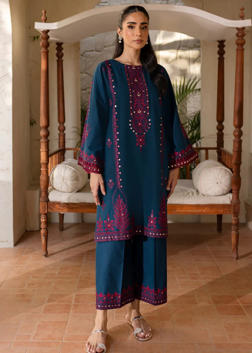 Rangrez 2PC - Embroidered Stitched