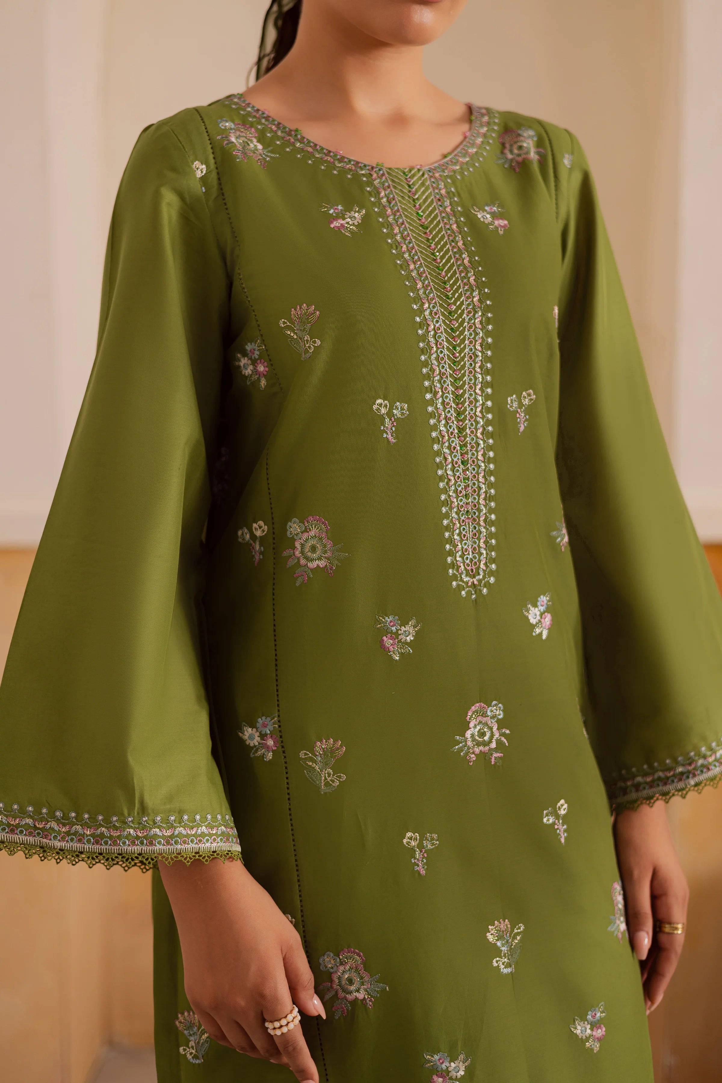Zimal 2PC - Embroidered Stitched