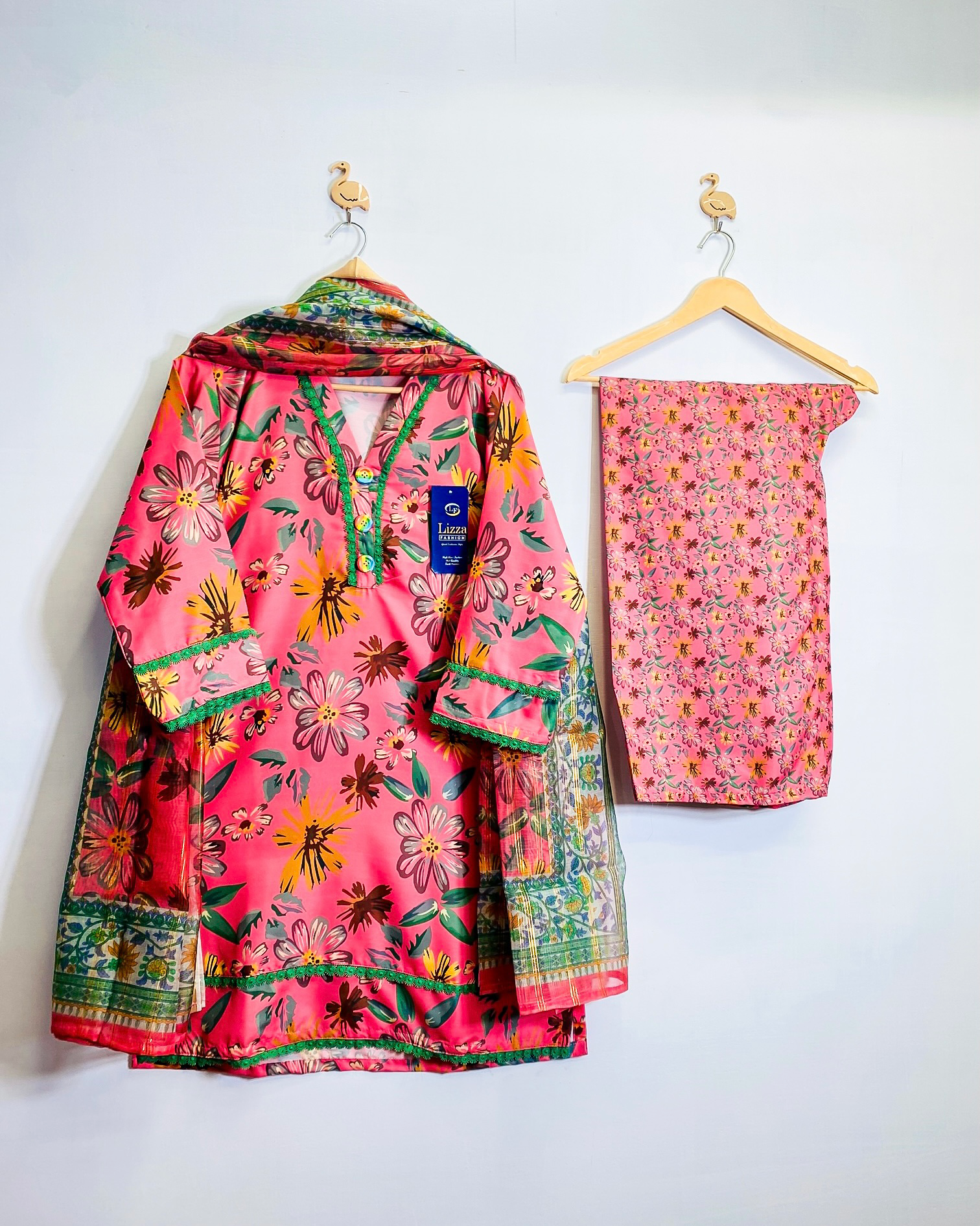 Floryn 3 Piece Stitched