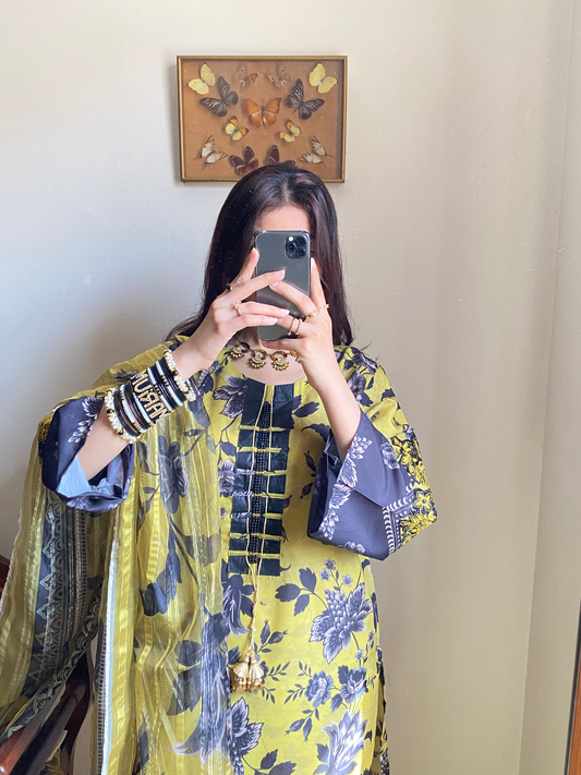 RANI (Antique Gold)