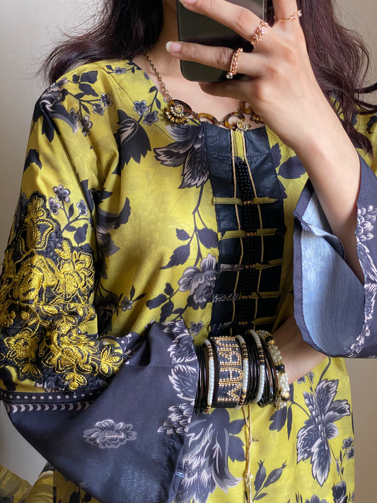 RANI (Antique Gold)